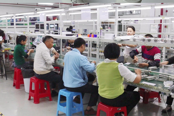 SHENZHEN KLESMAN TECHNOLOGY CO LTD 製造者の生産ライン